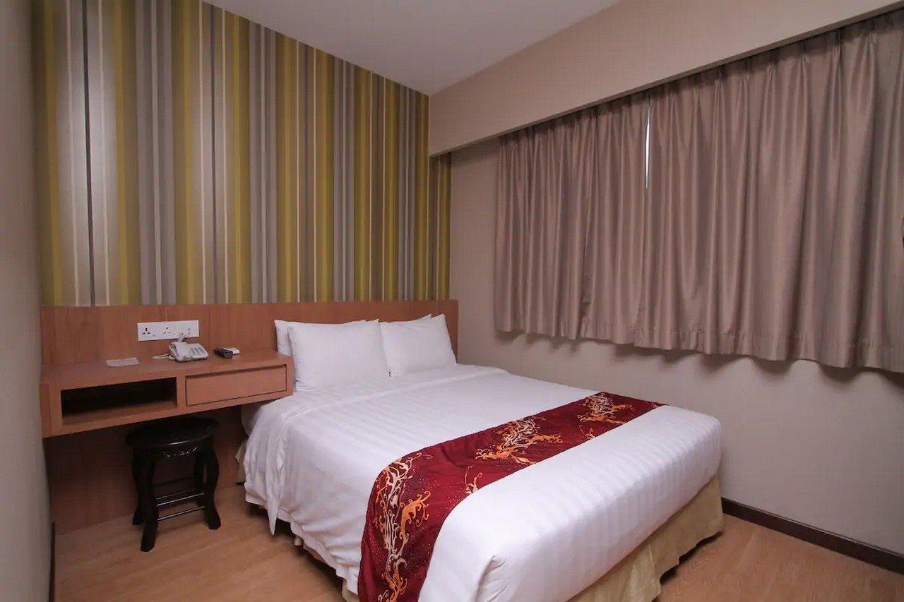 Likas Square Apartment Hotel Kota Kinabalu Exterior photo