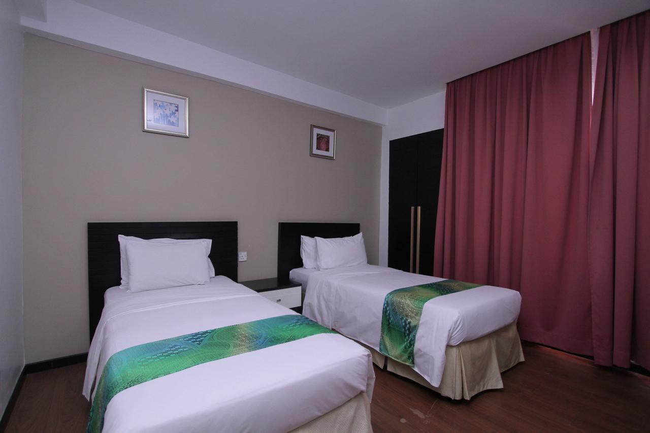 Likas Square Apartment Hotel Kota Kinabalu Exterior photo