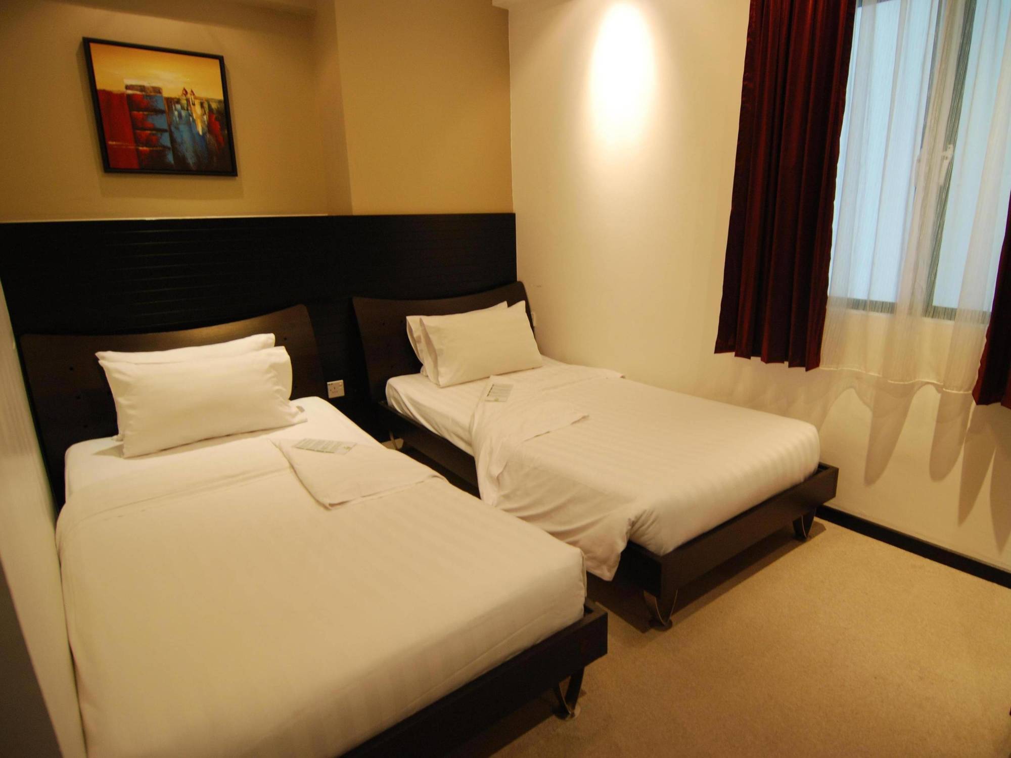 Likas Square Apartment Hotel Kota Kinabalu Exterior photo