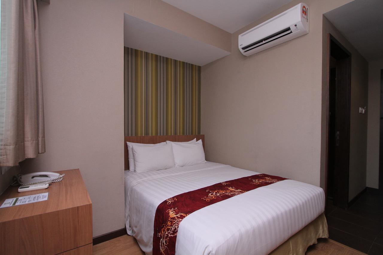 Likas Square Apartment Hotel Kota Kinabalu Exterior photo